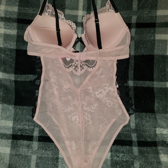 La Senza Pale Pink Lingerie Bodysuit - Picture 8 of 12